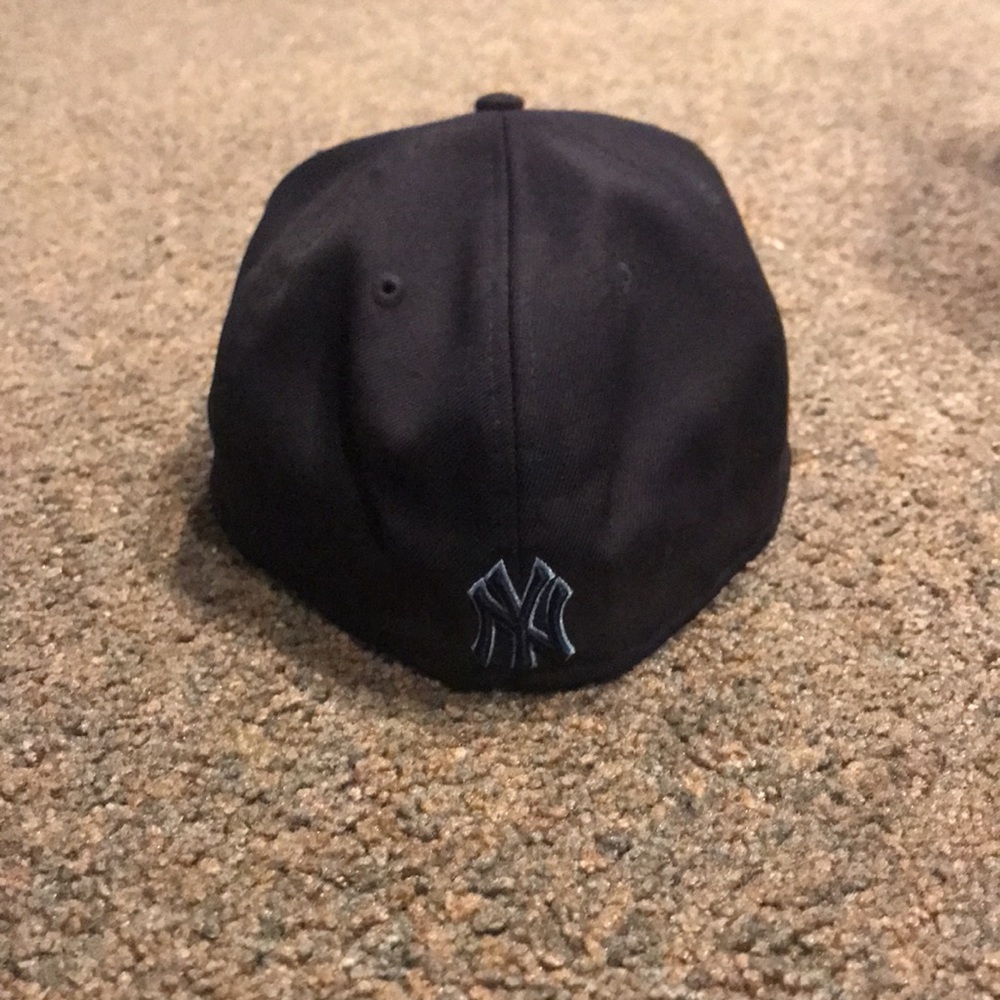 New Era Yankees Hat - Picture 5 of 5